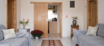 Garden Paradise in Megalochori Trikala