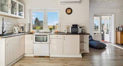 Nice home in Roslev with WiFi