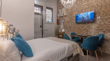 1 bedroom, iron/ironing board, WiFi