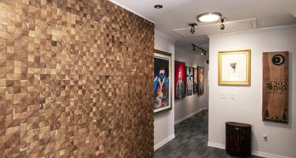 Monthly Rooms / Rent Jan. 2 possible February- 0.6 Mile to hospital
Rooms @ BnB