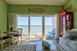 Smart TV, books - MillionDollarView-Oceanfront 1BR-Updated! (Salter Path)