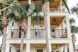 House (6 Bedrooms) | Interior - Golden Horizon by Avantstay Walk 2 Beach Pets Ok (Miramar Beach)