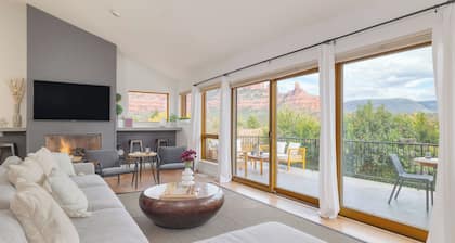 Sedona Sunrise by Avantstay Majestic Red Rocks Views~walk to Jordan Trailhead~peloton Bike~hot Tub~wifi