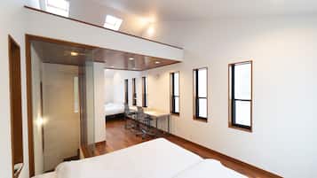City Villa | 2 bedrooms, desk, laptop workspace, blackout drapes