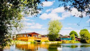 Exterior - Heaven Home at the Heart of Southeast Coast (Chichester)