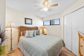 2 Schlafzimmer, Reisekinderbett, WLAN, Bettwäsche