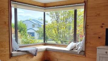 TV connectée, livres, chaßne hi-fi