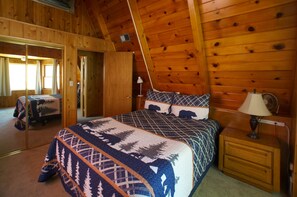 5 bedrooms, free WiFi, bed sheets - Kapers - Walk to Slopes, Foosball, Fireplace (Big Bear Lake)