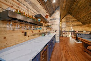 Dining - Creekside 6BR Retreat w/ UTV Trails & Hot Tub & Pet-Friendly (Broken Bow)