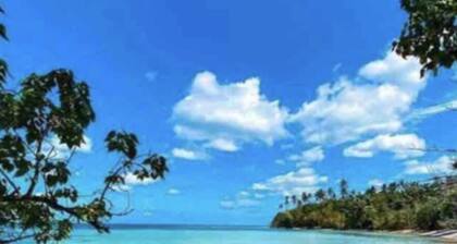 Vacaciones en el Paraíso con Vista al Océano Boquerón, Playa Combate, el Poblado