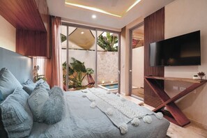 1 bedroom, in-room safe, desk, free WiFi