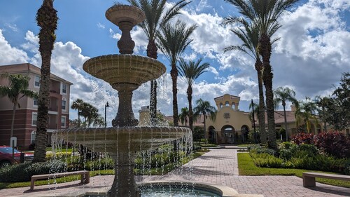 Vista Cay 102 | Steps from Universal's Epic Universe & Convention Center | No Stairs, Fast Wi-Fi!