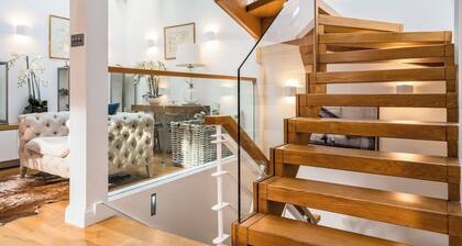 NEW Stunning 5BD Mews House