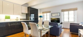 A Stunning Three Bedroom Home in Mayfair