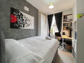 3 Schlafzimmer, Bügeleisen/Bügelbrett, WLAN, Bettwäsche