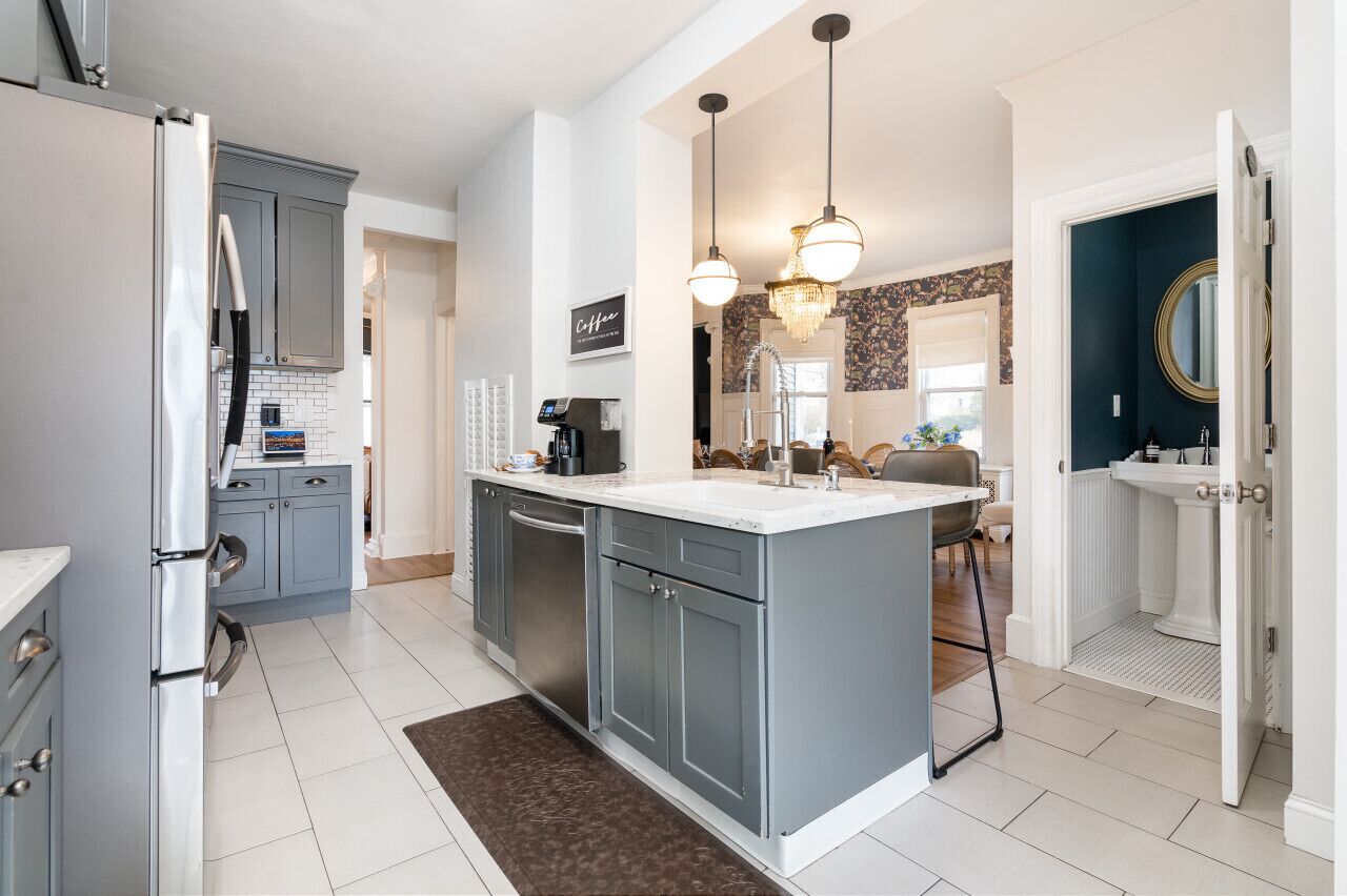 冰箱、微波炉、烤箱、炉灶