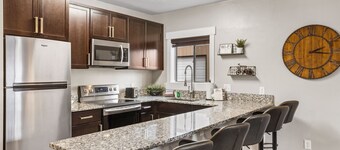 The Yellowstone Hideaway Unit B