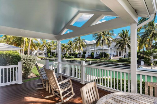 UPDATED Villa- Coral Lagoon 3bed 2.5 bath Luxury Home