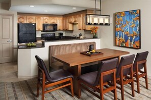 Fridge, microwave, stovetop, dishwasher - Sheraton Lakeside Terrace Villas at Mountain Vista - 2 Bedroom Villa (Avon)