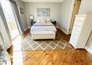 2 室のベッドルーム、アイロン / アイロン台、WiFi、ベッドシーツ