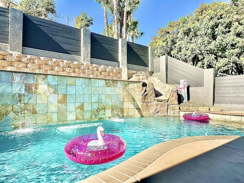 Sleeps 50+ NEW Luxury Private Resort with Pool Golf Arcade Spa Playground Poker