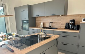 Uklassifisert bilde, 3 av 25, knapp