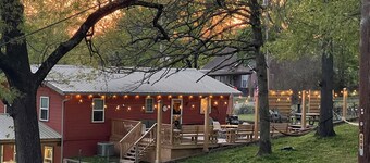 Downtown Cotter Retreat -- Great Outdoor Space!!  200 feet of String Lights!