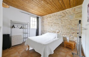 2 chambres, Wi-Fi gratuit, draps fournis