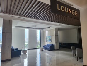 Reception - Feria Home - Vinhomes Sky Lake Pham Hung (Hanoi)