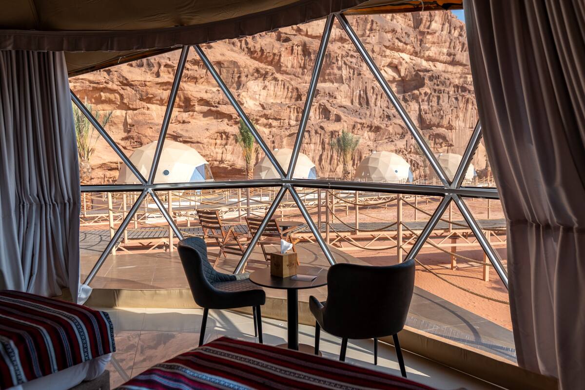 Martian Single Room | Minibar (some free items), desk, blackout drapes, soundproofing