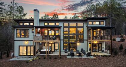 Higher Ground ~ Modern Cabin w/ Heated Indoor Pool ~ Hot Tub ~ Fire Pit
