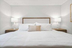 4 多间卧室、熨斗/熨衣板、WiFi、床单
