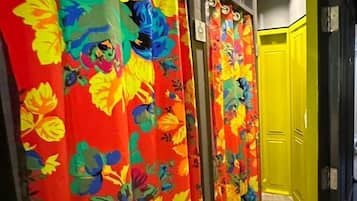 Comfort Quadruple Room, City View | Bathroom