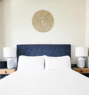 1 bedroom, iron/ironing board, WiFi, bed sheets - Boutique property 407 Perth CBD Free HighSpeed Wi-Fi (Perth)