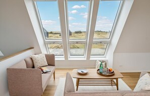 Smart TV y chimenea 