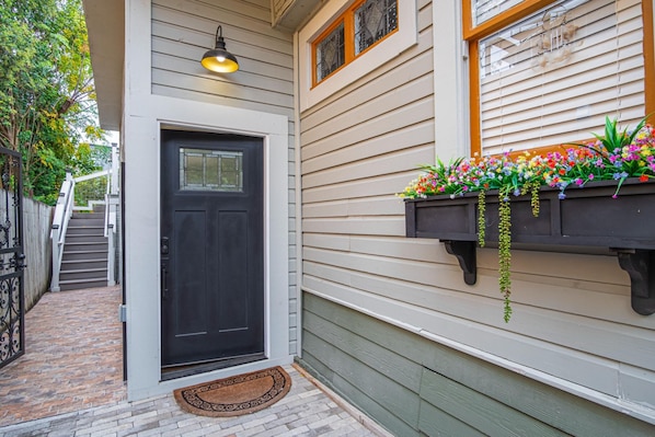 1 bedroom - Exquisite Studio Guesthouse Near Downtown s Core (San Antonio)