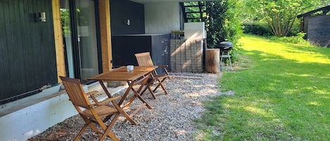 屋外ダイニングエリア