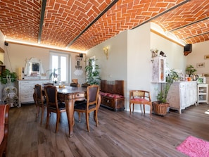 Dining - Helix1912 by Interhome (San Damiano d'Asti)