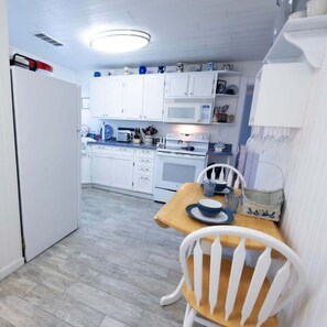 Fridge, microwave, dishwasher, coffee/tea maker