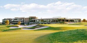 Golf - Torquay Springs | Coastal Escape with Pool & Fire (Torquay)