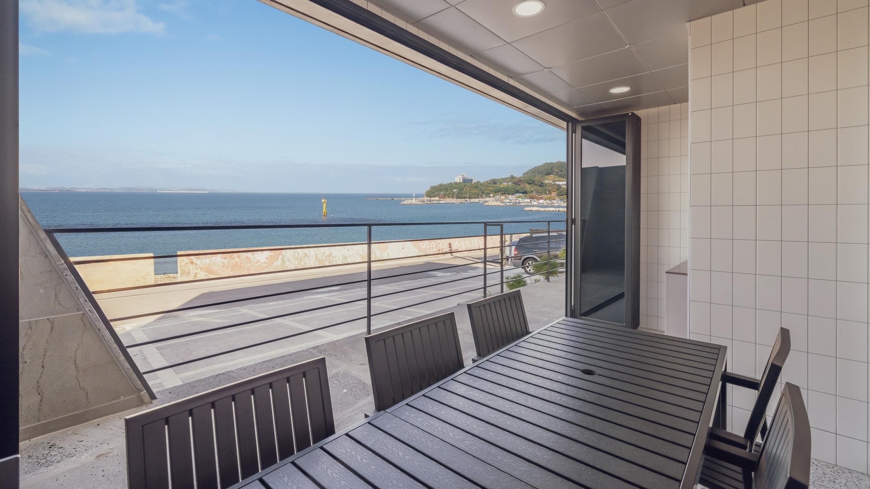 Basic Room, 1 Bedroom (B101(Ocean View / Private BBQ / Pool)) | 1 bedroom, free WiFi