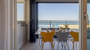 Rom – basic, 1 soverom (B101(Ocean View / Private BBQ / Pool)) | 1 soverom og wi-fi (inkludert)