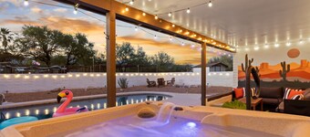 Private Oasis w/Pool, Hot Tub, Fire Pit, Garage, Near Mnt Lemmon & Saguaro