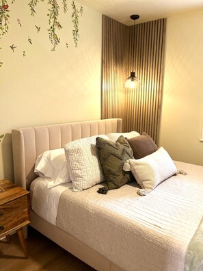 Room - Planta Inn, Cozy apartment / Free wifi & parking/10 minutes from OU Hospital.  (Oklahoma City)