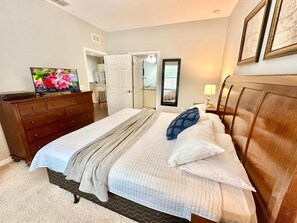 3 chambres, fer et planche à repasser, Wi-Fi, draps fournis