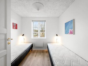 3 bedrooms, WiFi