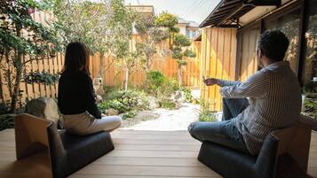 ๋ญ์
๋ฆฌ ๋น๋ผ, ๊ธ์ฐ (148 Exclusive Retreat) | ๊ฐ์ค์์ ๋ณด์ด๋ ์ ๋ง