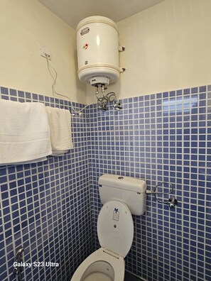 Toallas, jabón, champú y papel higiénico