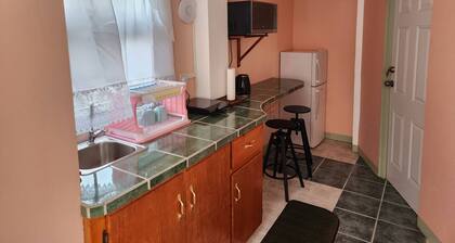 C & M Suites Your Haven in the City