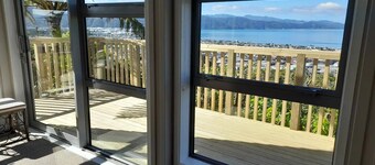 Stunning view & hot tub. New house handy to town